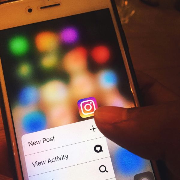 Reposter sur instagram sans application : astuces incontournables